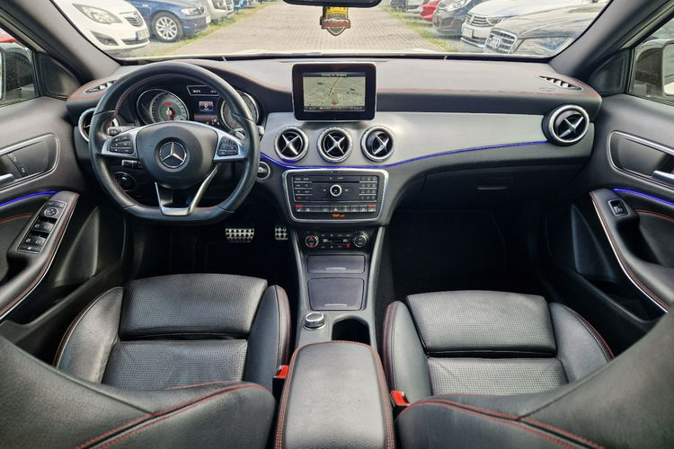 Mercedes GLA 220 2.2 177 Km Pakiet AMG Doinwestowany Stan BDB 4x4 zdjęcie 5