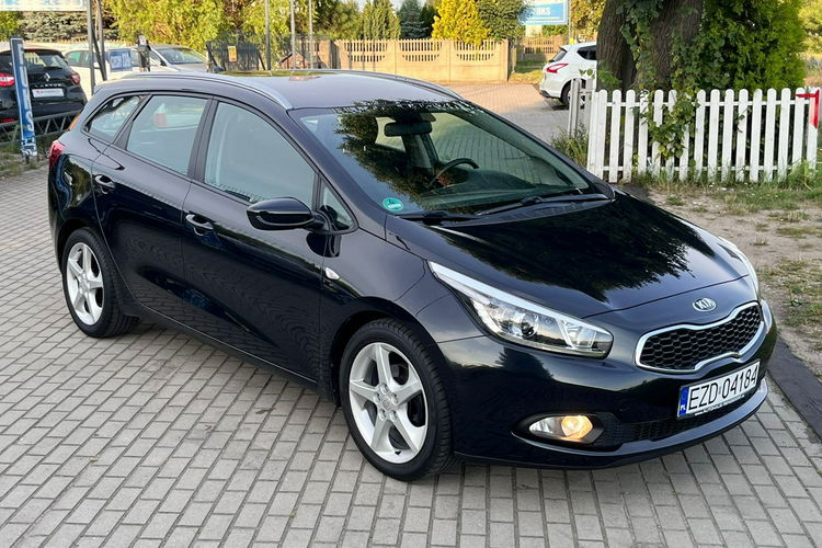 Kia Cee'd Benzyna Gwarancja Niski Przebieg zdjęcie 2