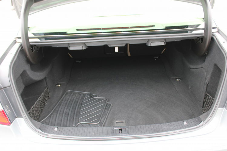 Mercedes E 200 E200 ELEGANCE Skóra 184HP Automat 79000km zdjęcie 11