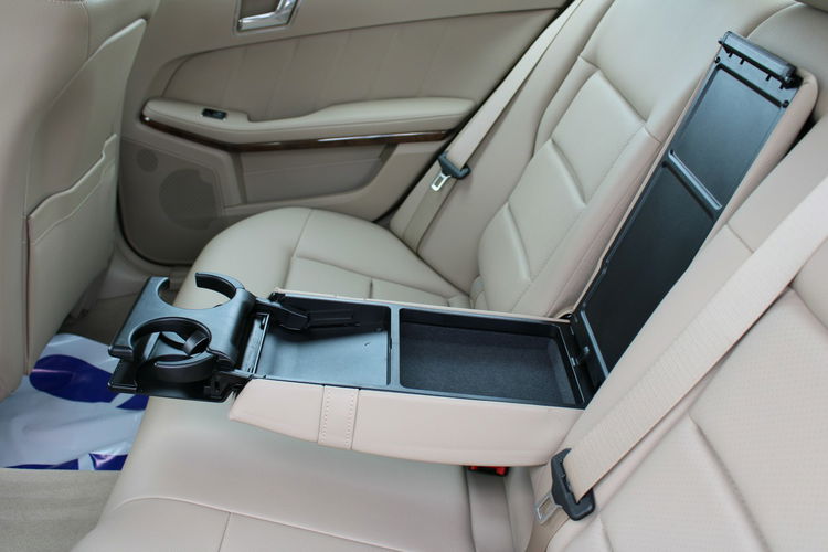 Mercedes E 200 E200 ELEGANCE Skóra 184HP Automat 79000km zdjęcie 13