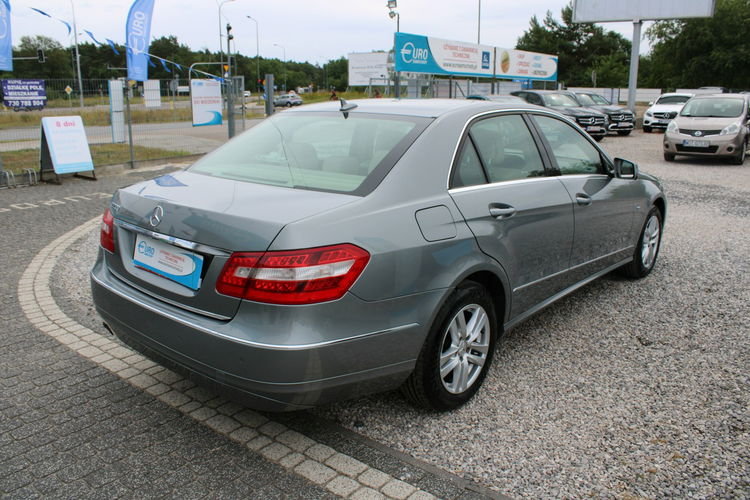 Mercedes E 200 E200 ELEGANCE Skóra 184HP Automat 79000km zdjęcie 5