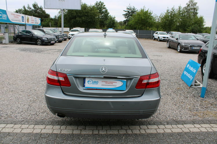 Mercedes E 200 E200 ELEGANCE Skóra 184HP Automat 79000km zdjęcie 6