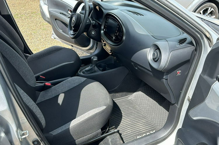 Toyota Aygo X automat, klimatronic, gwarancja - zarejestrowany zdjęcie 13