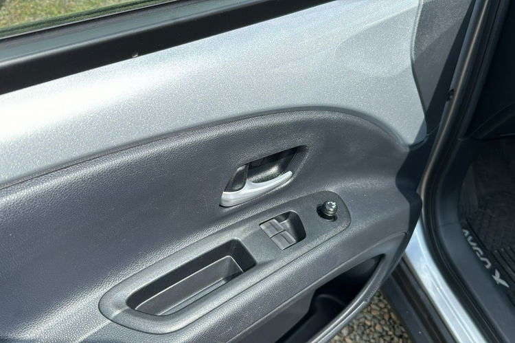 Toyota Aygo X automat, klimatronic, gwarancja - zarejestrowany zdjęcie 15