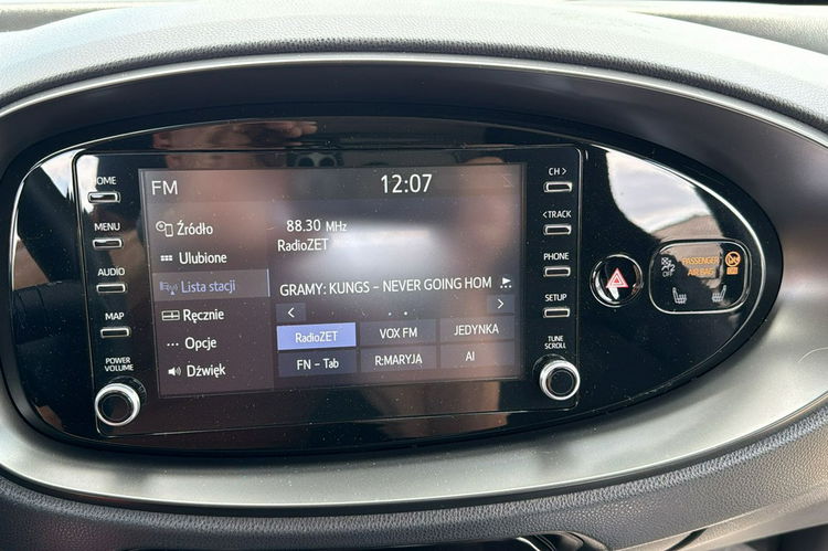 Toyota Aygo X automat, klimatronic, gwarancja - zarejestrowany zdjęcie 21