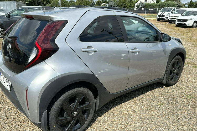 Toyota Aygo X automat, klimatronic, gwarancja - zarejestrowany zdjęcie 3