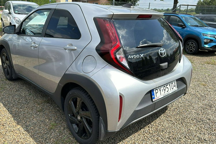 Toyota Aygo X automat, klimatronic, gwarancja - zarejestrowany zdjęcie 4