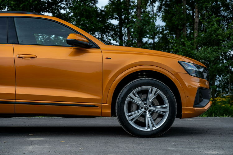 Audi Q8 zdjęcie 16