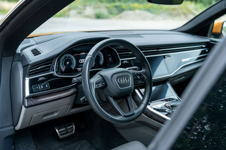 Audi Q8 zdjęcie 24