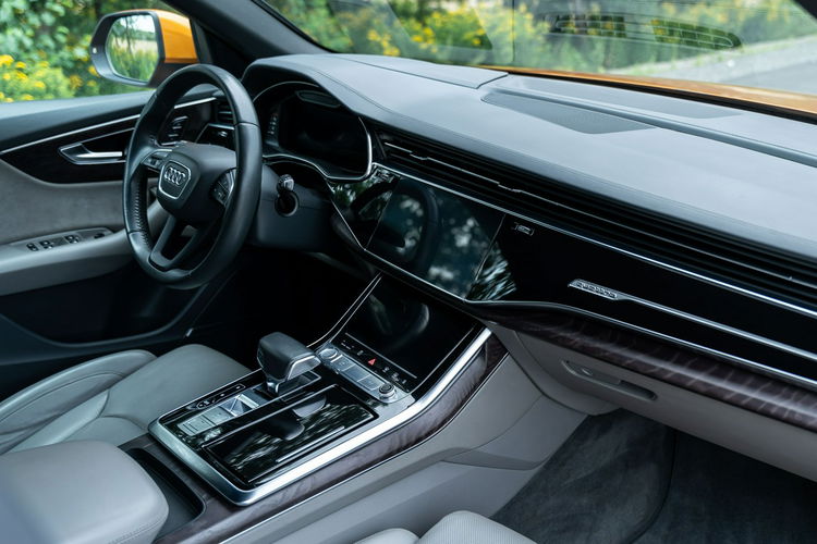 Audi Q8 zdjęcie 26