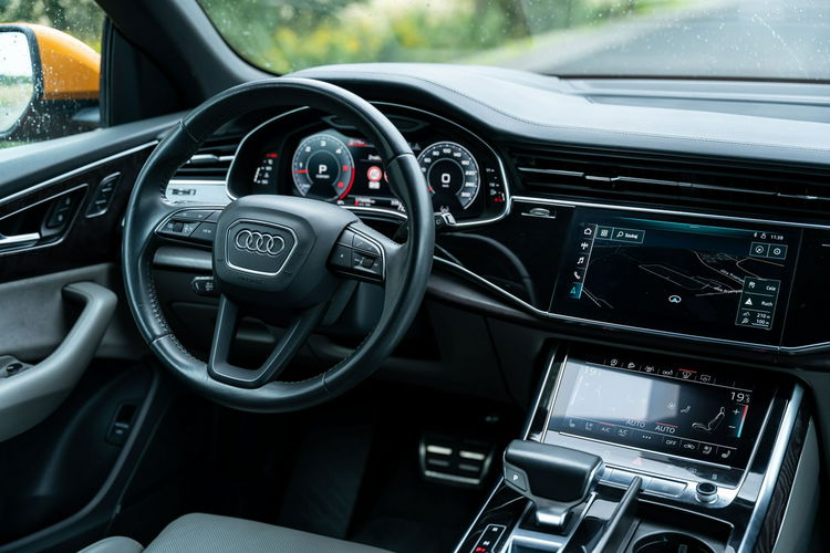 Audi Q8 zdjęcie 31