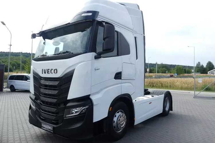 Iveco S WAY 460 / AUTOMAT / STANDARD / PEŁNE OSPOJLEROWANIE / zdjęcie 2