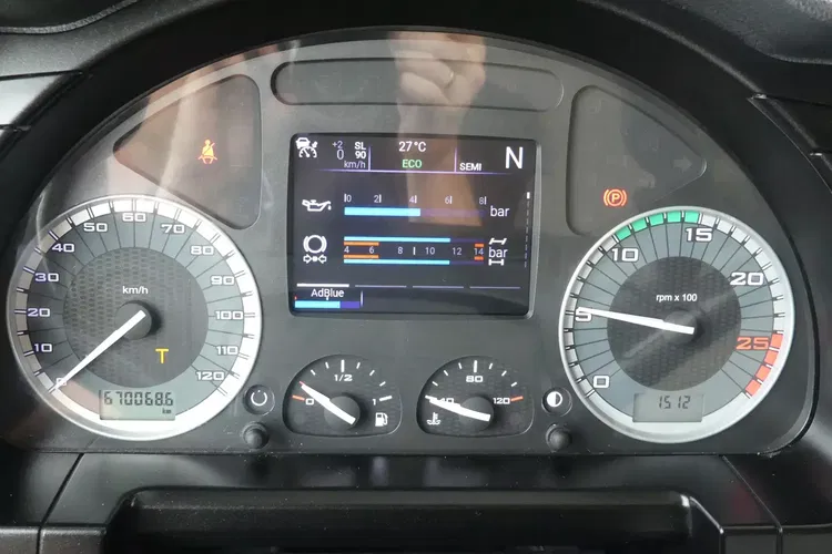 Iveco S WAY 460 / AUTOMAT / STANDARD / PEŁNE OSPOJLEROWANIE / zdjęcie 30