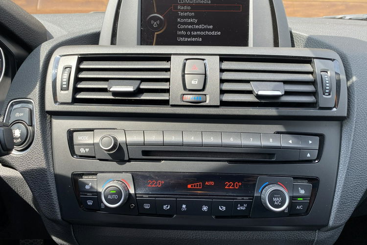 BMW 116 13r. 2.0 diesel jak nowa nowy rozrząd po serwisie nawigacja klimatroni zdjęcie 11