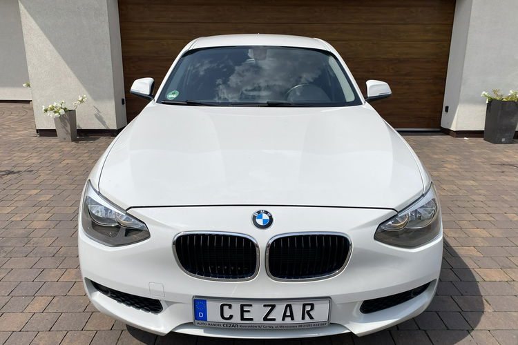 BMW 116 13r. 2.0 diesel jak nowa nowy rozrząd po serwisie nawigacja klimatroni zdjęcie 2