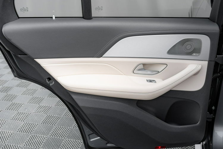 Mercedes GLE 350 GLE 350d 4MATIC Podgrz i wenty. f. Masaże Skóra Kamera 350 Salon PL zdjęcie 27