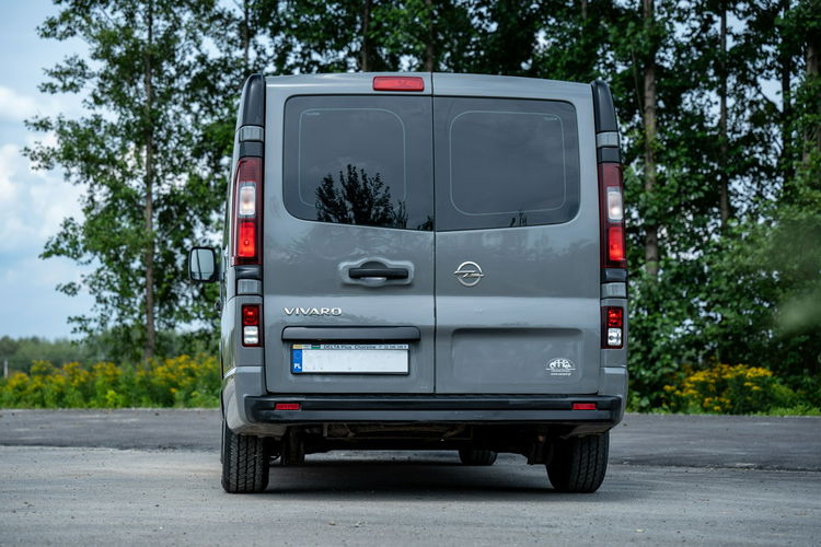 Opel Vivaro VIVARO / 1.6 DIESEL / 90HP / SZARY METALIK / 9 MIEJSC zdjęcie 14