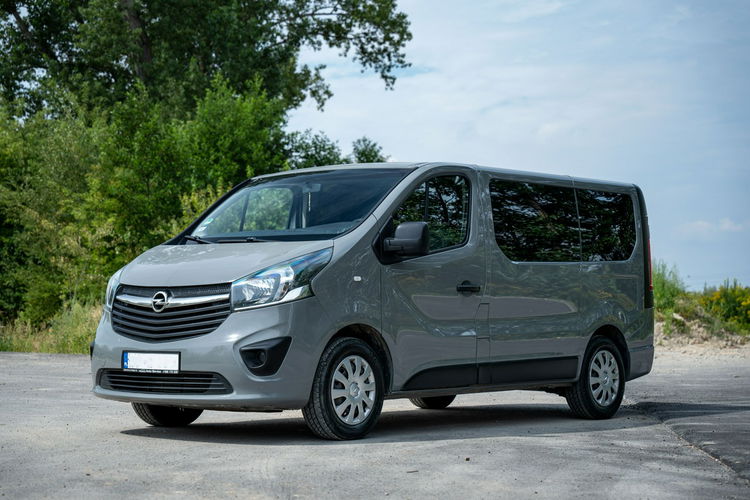 Opel Vivaro VIVARO / 1.6 DIESEL / 90HP / SZARY METALIK / 9 MIEJSC zdjęcie 4