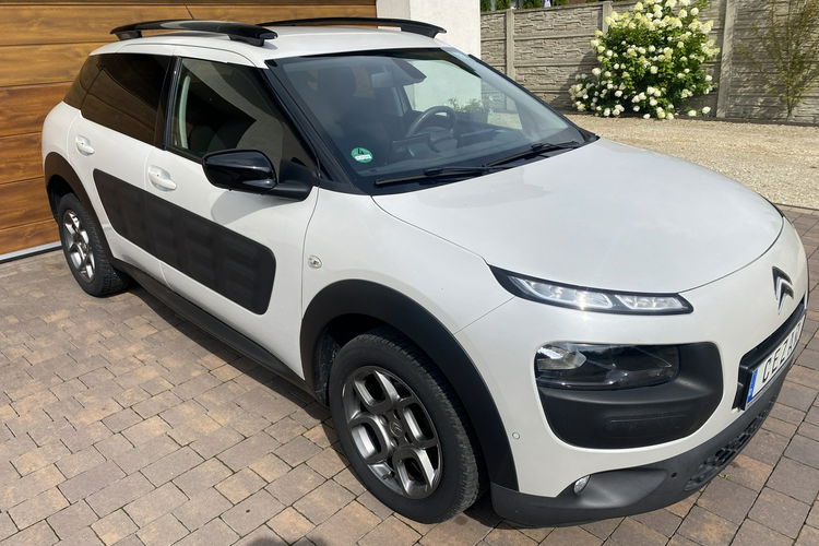 Citroen C4 Cactus 1.2 benzyna biała perła kamera bezwypadkowy tylko 102tyś.km zdjęcie 3