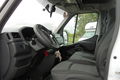samochód dostawczy Renault zdjęcie 4
