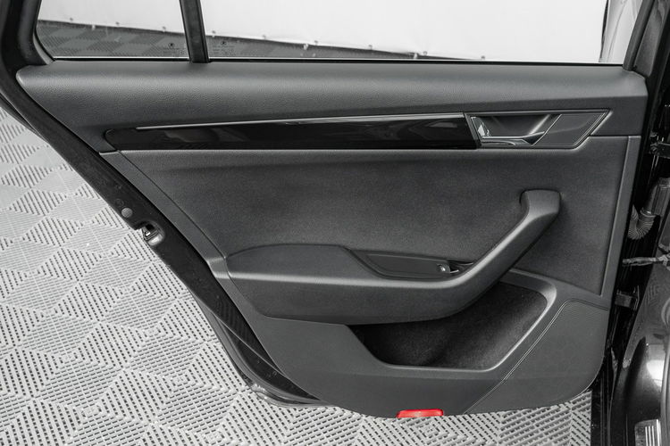 Skoda Superb GD405TT#2.0 TDI 4x4 L&K DSG Podgrz. I wentyl. f. Salon PL VAT 23% zdjęcie 27