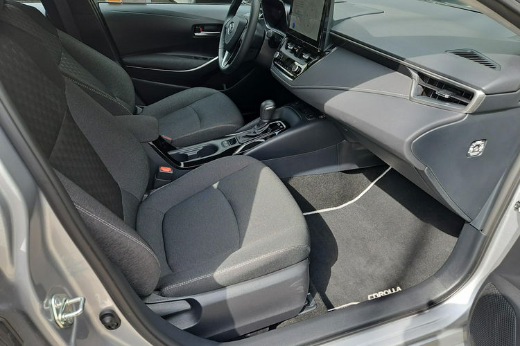 Toyota Corolla 1.8 HSD 140KM COMFORT TECH, salon Polska zdjęcie 17