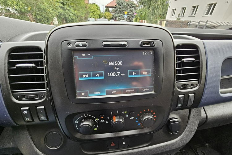 Opel Vivaro L1H1 pack klim zdjęcie 21