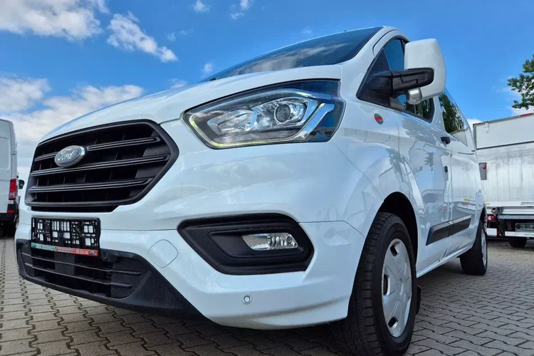 Ford Transit Custom Long 79900zł NETTO Brygadówka 6 osób 2.0 TdCi/170KM zdjęcie 10