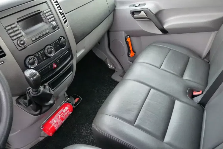 Volkswagen CRAFTER 2, 5L / CIĄGNIK SIODŁOWY / zdjęcie 12