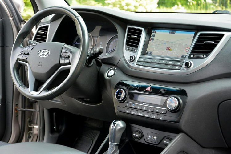 Hyundai Tucson 1.7CRD-I(141KM) Automat Panorama Ledy Duża Navi Kamera Klimatronic zdjęcie 24