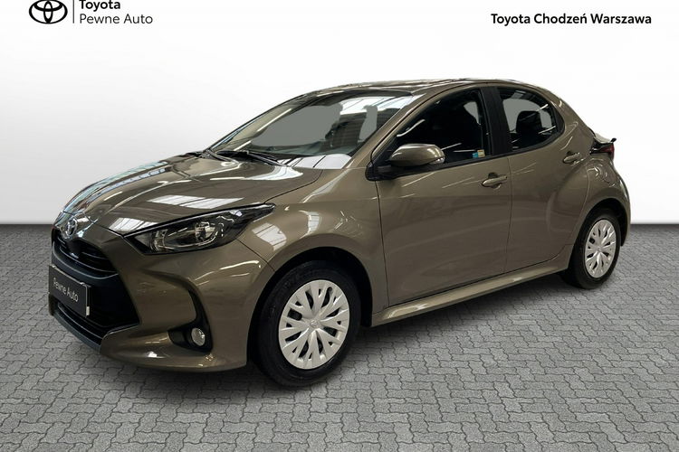Yaris Toyota Yaris 1.5HSD COMFORT mały przebieg, fv23%, salon PL, kamera zdjęcie 2
