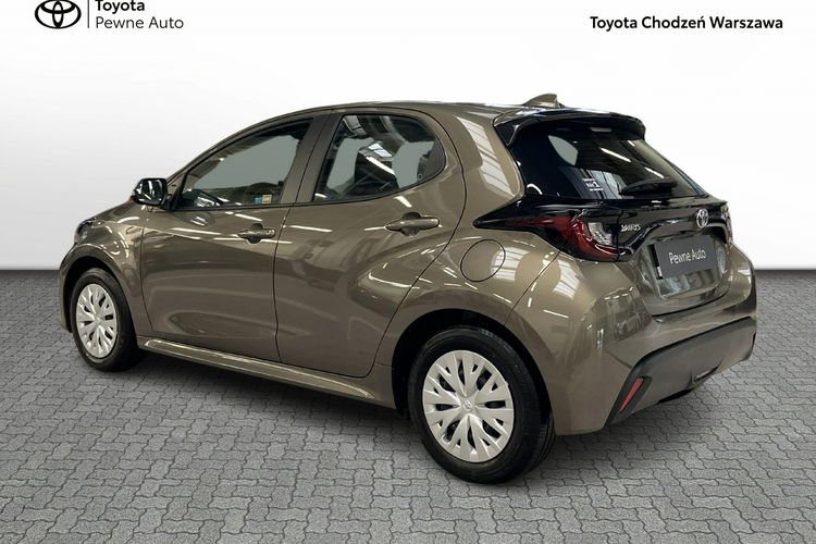 Yaris Toyota Yaris 1.5HSD COMFORT mały przebieg, fv23%, salon PL, kamera zdjęcie 4