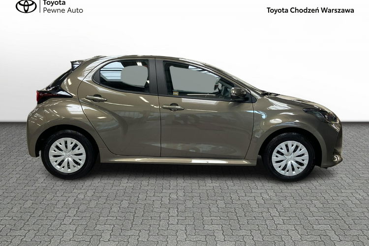Yaris Toyota Yaris 1.5HSD COMFORT mały przebieg, fv23%, salon PL, kamera zdjęcie 7