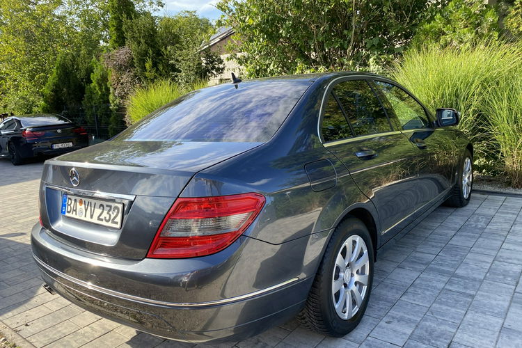 Mercedes C 180 Bardzo zadbana - 100% oryginalny przebieg.NOWY ROZRZĄD zdjęcie 37
