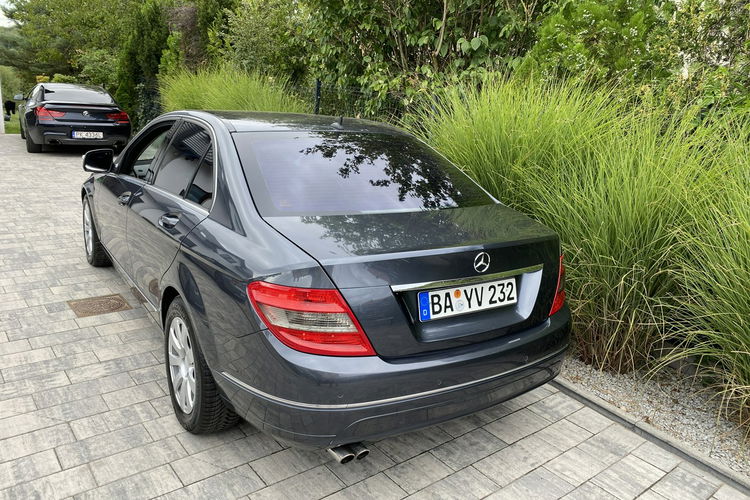 Mercedes C 180 Bardzo zadbana - 100% oryginalny przebieg.NOWY ROZRZĄD zdjęcie 6
