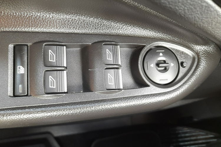 Ford Kuga 2017 r. Automat, wspomaganie parkowania zdjęcie 11