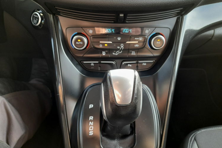 Ford Kuga 2017 r. Automat, wspomaganie parkowania zdjęcie 6