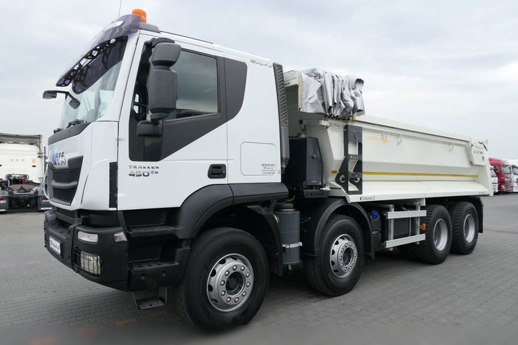 Iveco TRAKKER 450 / 8x4 / WYWROTKA TYLNOZSYP + HYDROKLAPA / EURO 6 / 2017 ROK / SPROWADZONY  zdjęcie 11