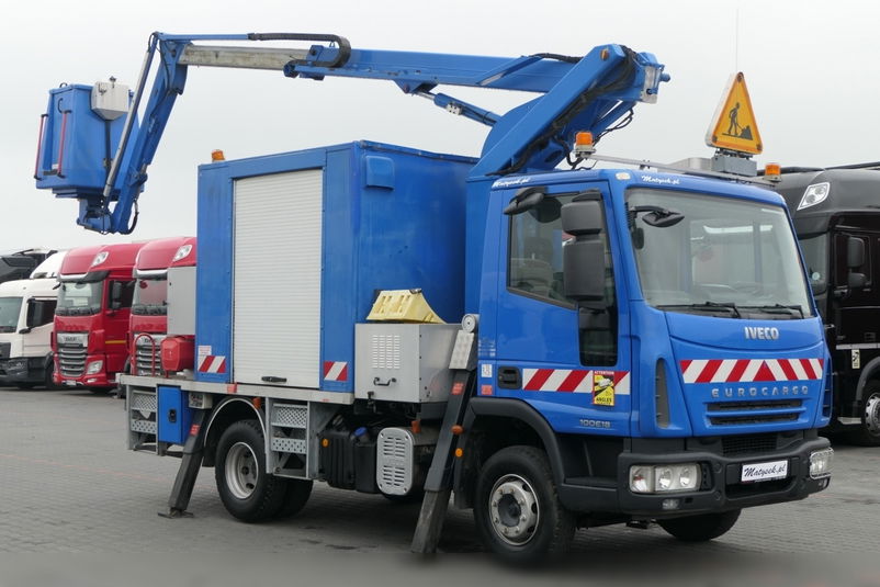 samochód ciężarowy Iveco zdjęcie 1