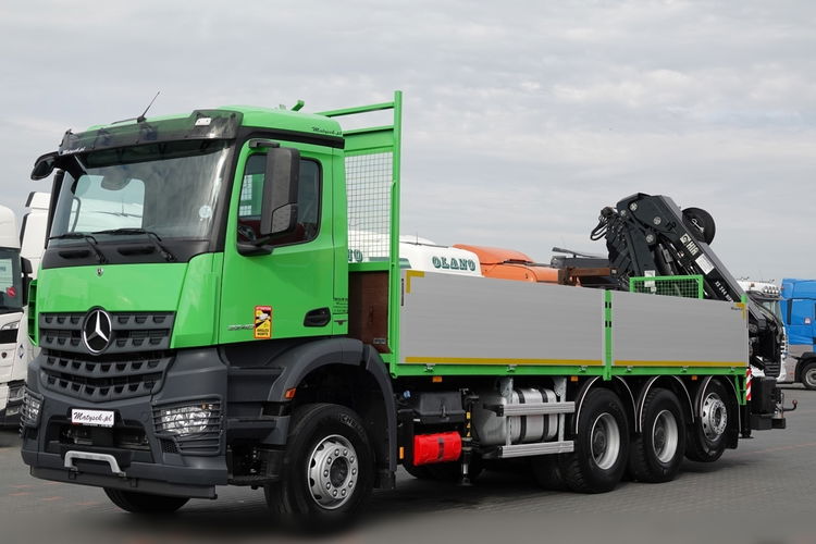 Mercedes -BENZ AROCS 3240 / 8X4 / PLATFORMA 6.9 m + HDS HIAB 244 - wysów : 18.8 m/ TRIDEM / OŚ PODNOSZONA SKRĘTNA / EURO 6 / STEROWANIE RADIOWE / zdjęcie 10