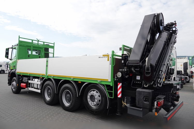 Mercedes -BENZ AROCS 3240 / 8X4 / PLATFORMA 6.9 m + HDS HIAB 244 - wysów : 18.8 m/ TRIDEM / OŚ PODNOSZONA SKRĘTNA / EURO 6 / STEROWANIE RADIOWE / zdjęcie 12