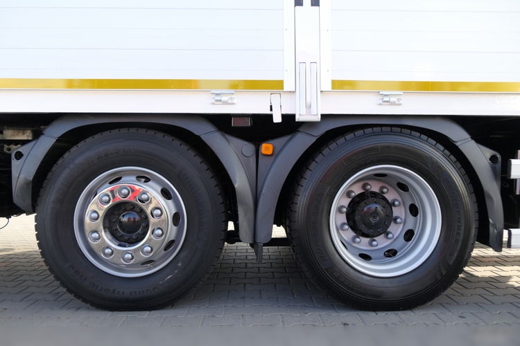 MAN TGS 26.400 / 6x2 / SKRZYNIOWY- 6.8 m + HDS HIAB 477 wysów: 15, 5 m / EURO 6 / OŚ PODNOSZONA / HDS ZA KABINĄ / STEROWANIE RADIOWE zdjęcie 29