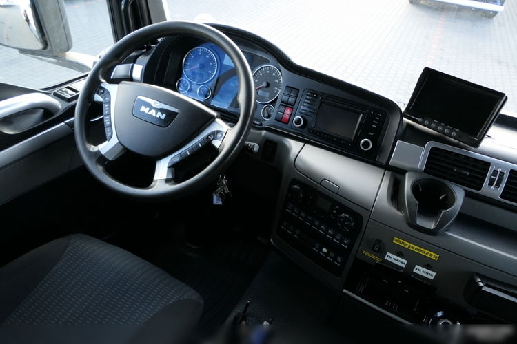 MAN TGS 26.400 / 6x2 / SKRZYNIOWY- 6.8 m + HDS HIAB 477 wysów: 15, 5 m / EURO 6 / OŚ PODNOSZONA / HDS ZA KABINĄ / STEROWANIE RADIOWE zdjęcie 43