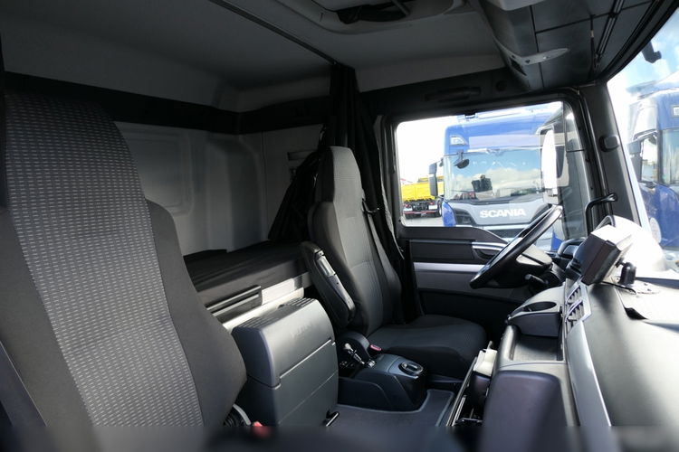 MAN TGS 26.400 / 6x2 / SKRZYNIOWY- 6.8 m + HDS HIAB 477 wysów: 15, 5 m / EURO 6 / OŚ PODNOSZONA / HDS ZA KABINĄ / STEROWANIE RADIOWE zdjęcie 45