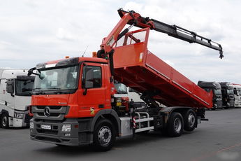 Mercedes ACTROS 2541 / 6x2 / WYWROTKA TYLNOZSYPOWA 6.2 M + HDS PALFINGER 18002 wysów: 12, 5 m / OŚ PODNOSZONA i SKRĘTNA / SPROWADZONY