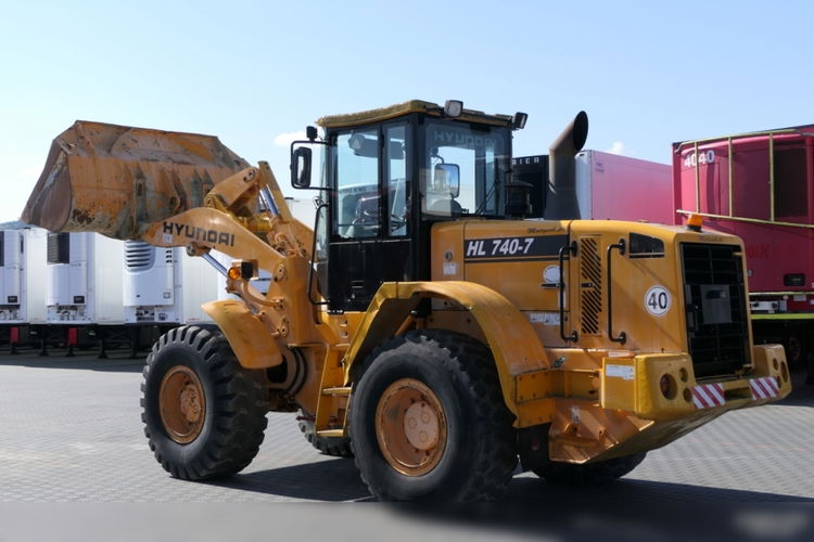 Hyundai HL770-7 / ŁADOWARKA KOŁOWA / SILNIK CUMMINS / CENTRALNE SMAROWANIE / KLIMATYZACJA / SPROWADZONA zdjęcie 5