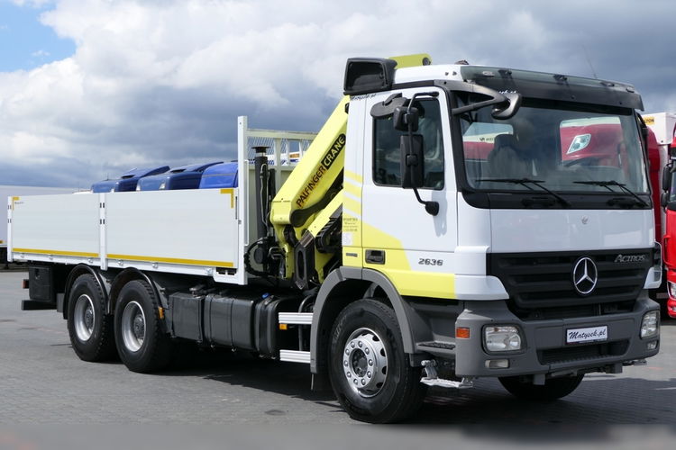 Mercedes ACTROS 26.360 / 6x4 / HDS ZA KABINĄ PALFINGER 20002 -wysów: 10.3 m / SKRZYNIOWY - 6.25m / STEROWANIE RADIOWE / ROTATOR / EPS+SPRZĘGŁO  zdjęcie 17