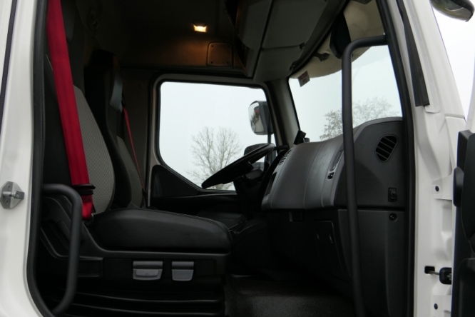 Renault D 16 250 / CHŁODNIA - 6.8 M / MULTITEMPERATURA / CARRIER SUPRA 850 MT / 16 EP / EURO 6 / zdjęcie 44