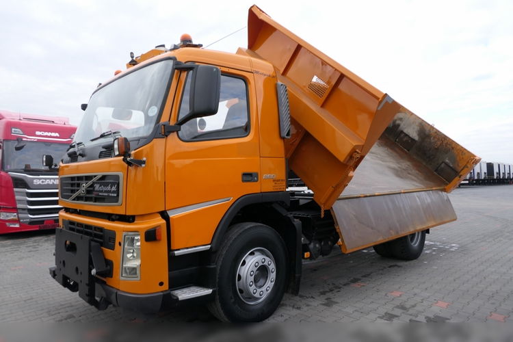 VOLVO FM 260 / 4X2 / 2 STR WYWROTKA / CZOŁOWNICA / HYDROBURTA / HYDROKLAPA / MANUAL / STARE TACHO / zdjęcie 16