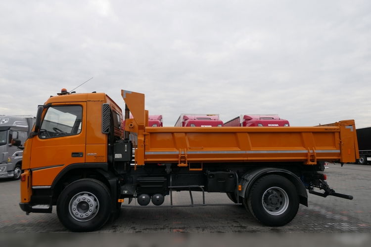 VOLVO FM 260 / 4X2 / 2 STR WYWROTKA / CZOŁOWNICA / HYDROBURTA / HYDROKLAPA / MANUAL / STARE TACHO / zdjęcie 26